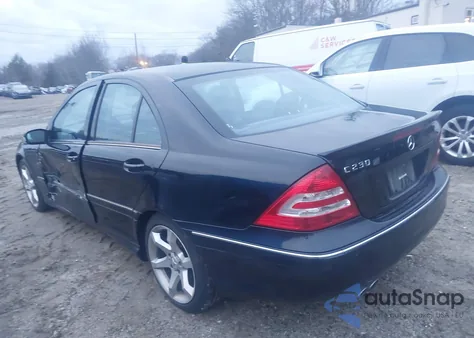 2007 Mercedes-Benz C 230 Sport из США, поврежденный, VIN WDBRF52H87A947909